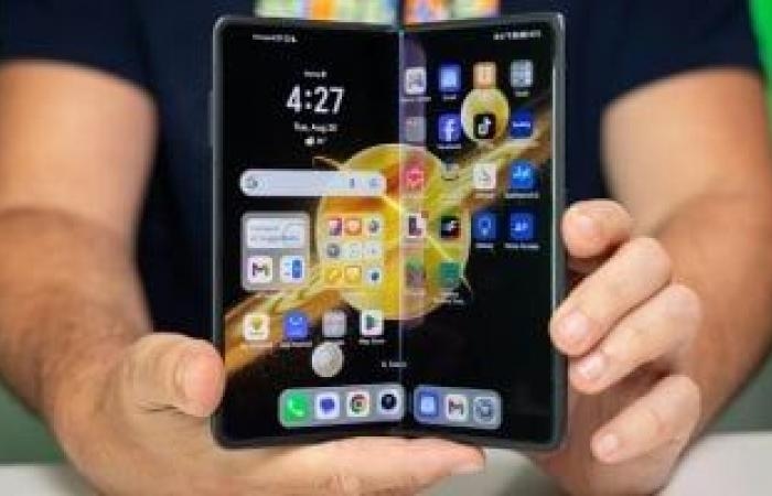أخبار التكنولوجيا : تقرير: أيفون القابل للطى قد لا يحتوى على خاصية Face ID