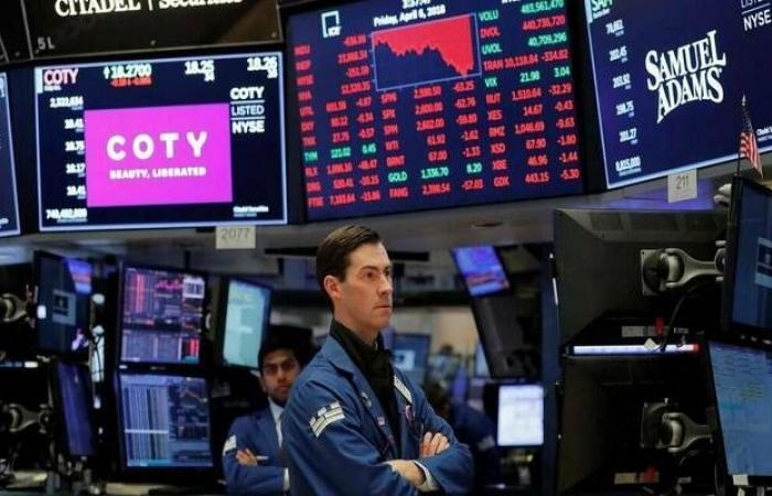إقتصاد : تصعيد ترامب الجمركي يهوي بالأسهم الأمريكية في ختام تعاملات الاثنين