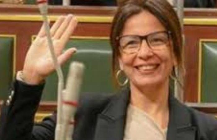 أخبار مصر : حمل دلالات رمزية عميقة لمصر.. جيهان زكي: الوسام الفرنسي يمثل تقديرا لدور المرأة المصرية