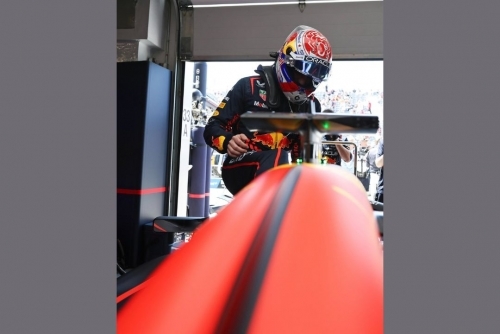 Verstappen seeks Red Bull home boost