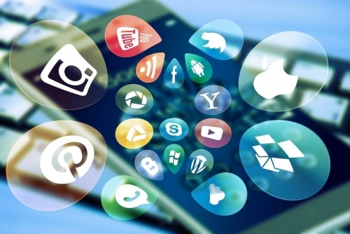 More People Misusing Social Media in Bahrain – WhatsApp Tops the List