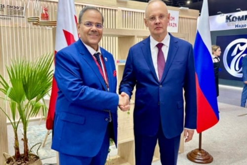 Russian Presidential Advisor Visits Bahrain Pavilion at St. Petersburg Forum