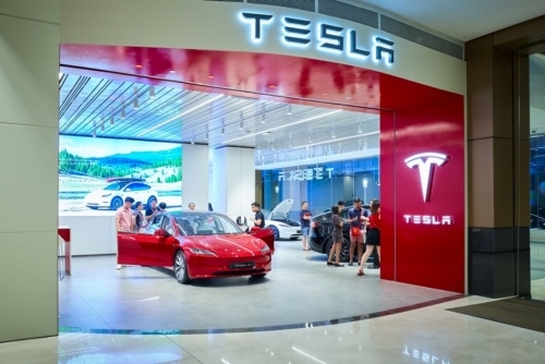 Tesla Opens Its First Showroom in India, Starting a New Chapter in Mumbai