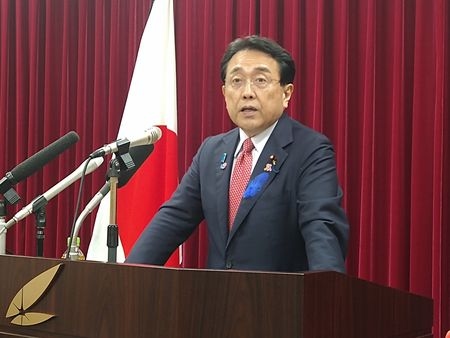 Trump Says Japan Agrees to Buy Military Equipment