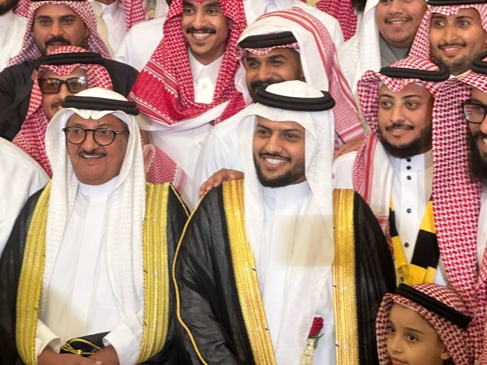 أخضر وبهكلي يزفان «فهد» لعش الزوجية