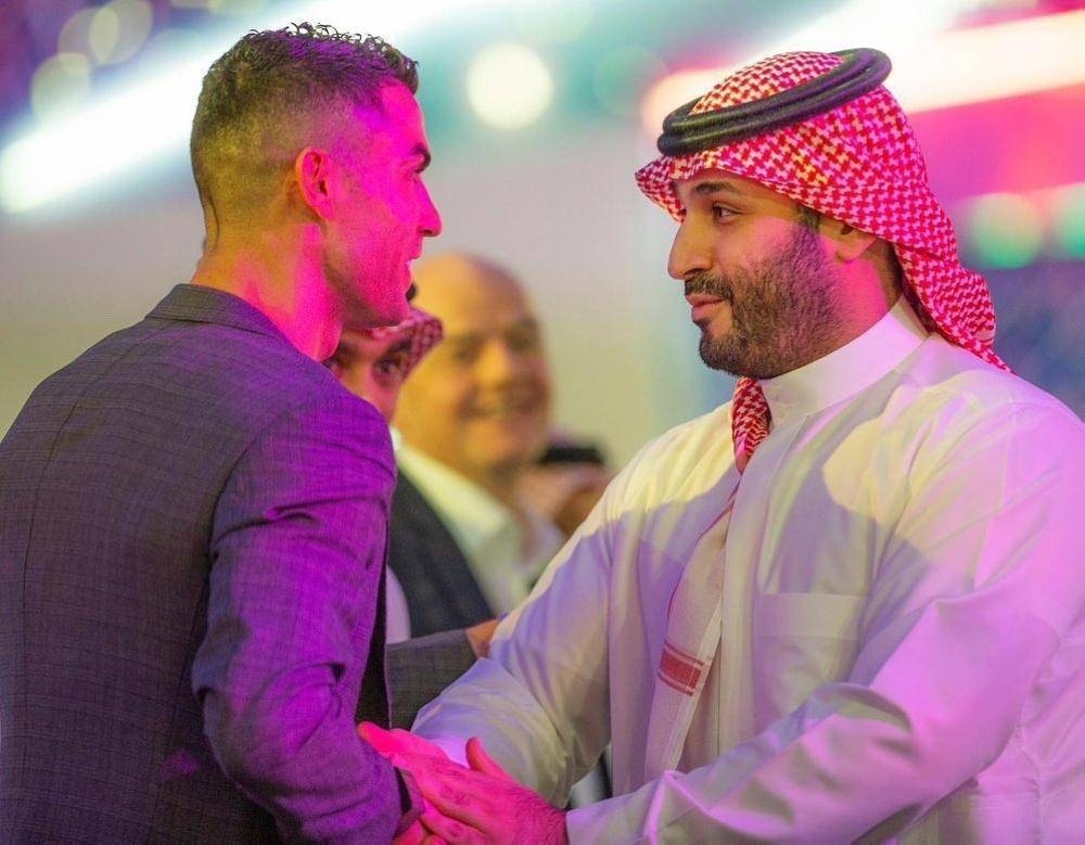 كريستيانو رونالدو: 
ولي العهد يقوم بعمل رائع .. ومشروع النصر كبير