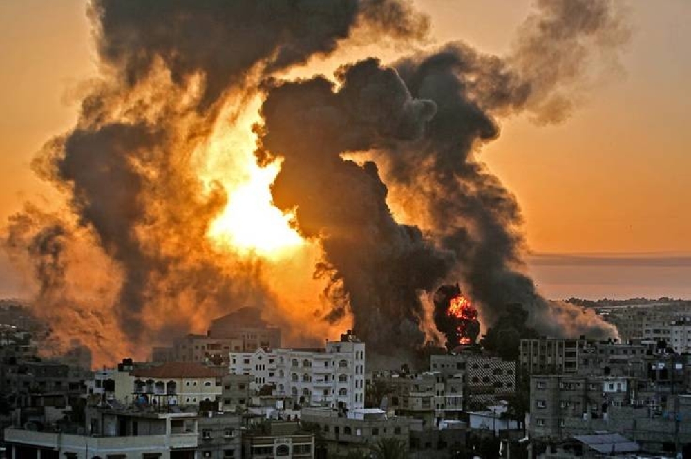 استشهاد 17 فلسطينياً في قصف الاحتلال الإسرائيلي على قطاع غزة