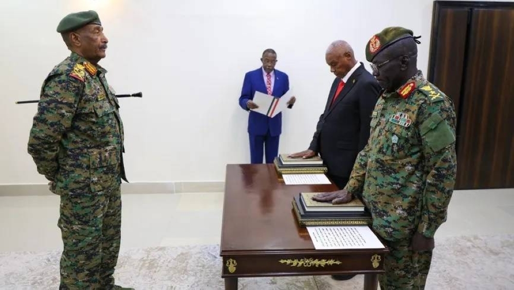 السودان: وزيرا الدفاع والداخلية يؤديان اليمين الدستورية أمام البرهان