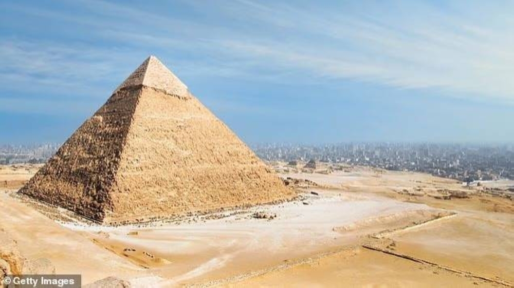 اكتشافات جديدة في الهرم الأكبر تكشف حقيقة بناته المهرة