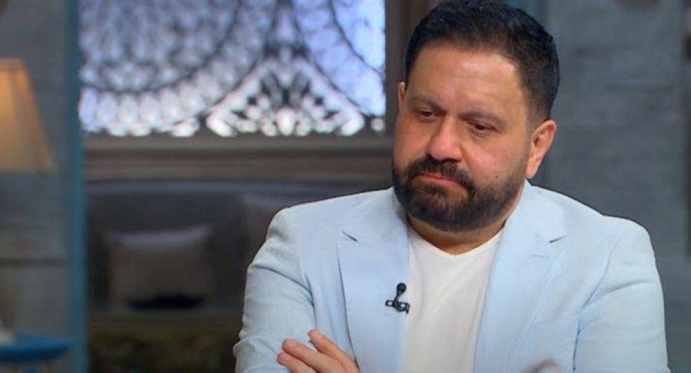 «بسبب حقن التخسيس».. إدوارد باكيا على الهواء: «أكتشفت إصابتي بمرض السرطان»