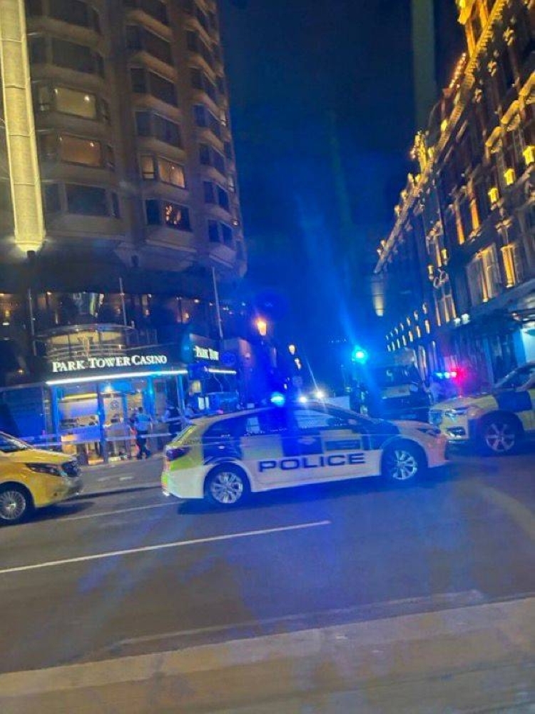 «ساعة ثمينة» تتسبب في مقتل رجل ثلاثيني أمام زوجته في لندن
