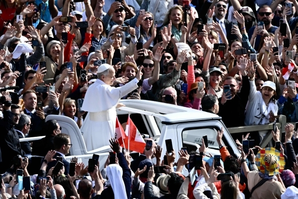 Pop Leo XIV warns against exploitation at inaugural mass