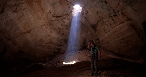 CNN host marks milestone amidst Oman's wonders