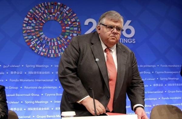 World economy faces 'pivotal moment', central bank body BIS says