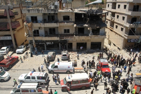 Israel carries on south Lebanon attacks, kills 3
