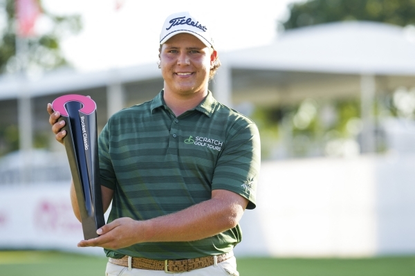 Potgieter wins playoff on 5th hole for Detroit title