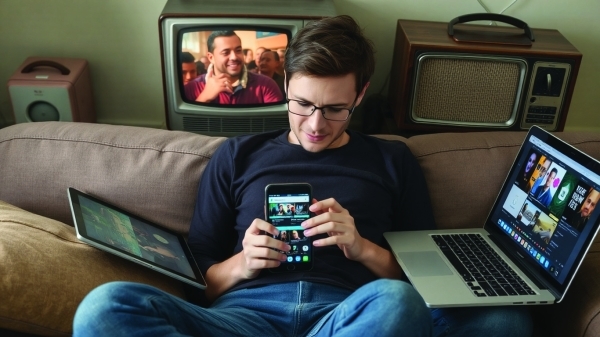 A Look at the Decline of Traditional TV and Radio and the Rise of Multi-Platform Media