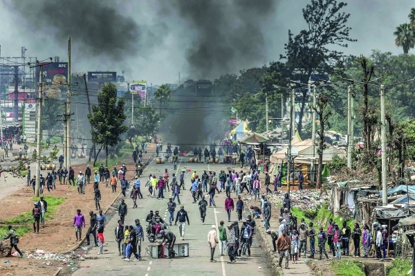 Nairobi tense as police block protesters