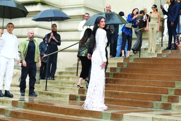 Celebs light up Schiaparelli to open Paris Haute Couture Week