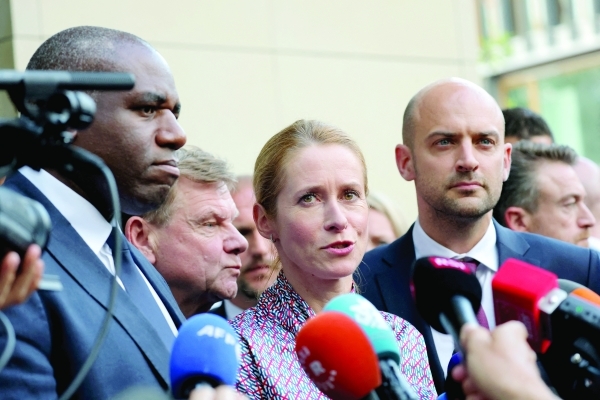 European powers plan fresh nuclear talks with Iran