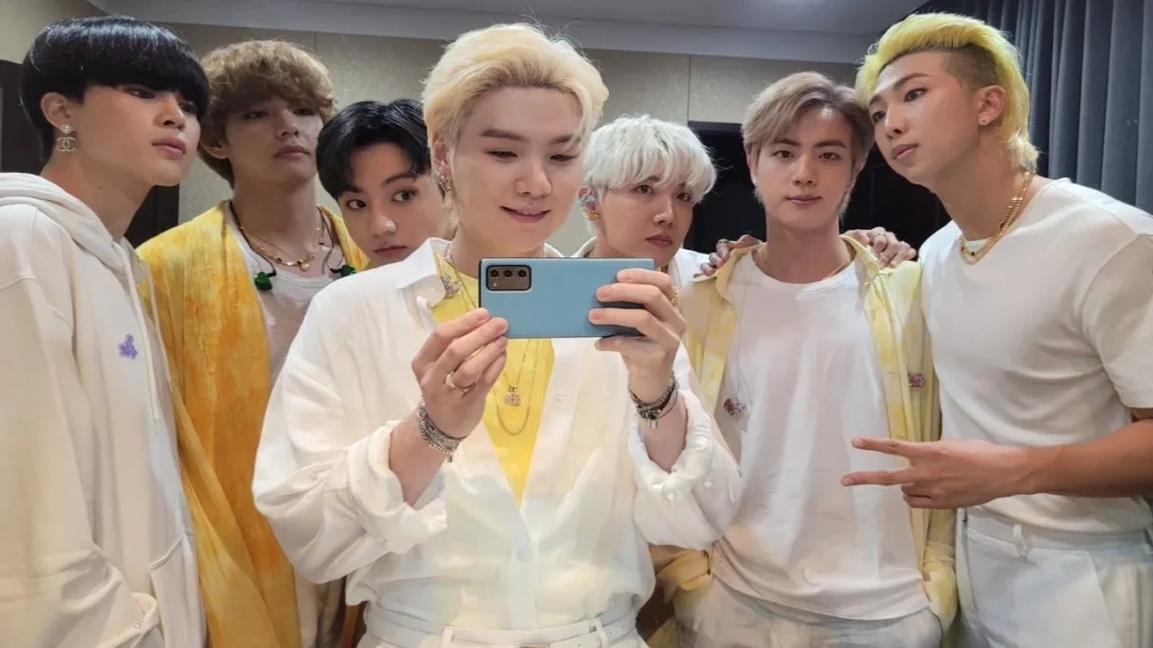 BTS reunion: Jungkook joins J-Hope at HOPE ON THE STAGE Goyang encore concert, RM, Jin, SUGA, Jimin and V vibe in audience– Watch