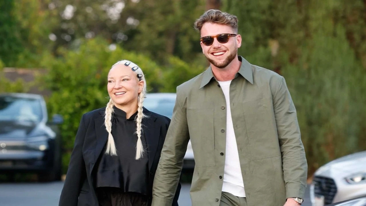 Are Sia and Harry Jowsey Dating? Hand-Holding Dinner Date Sparks Romance Rumors