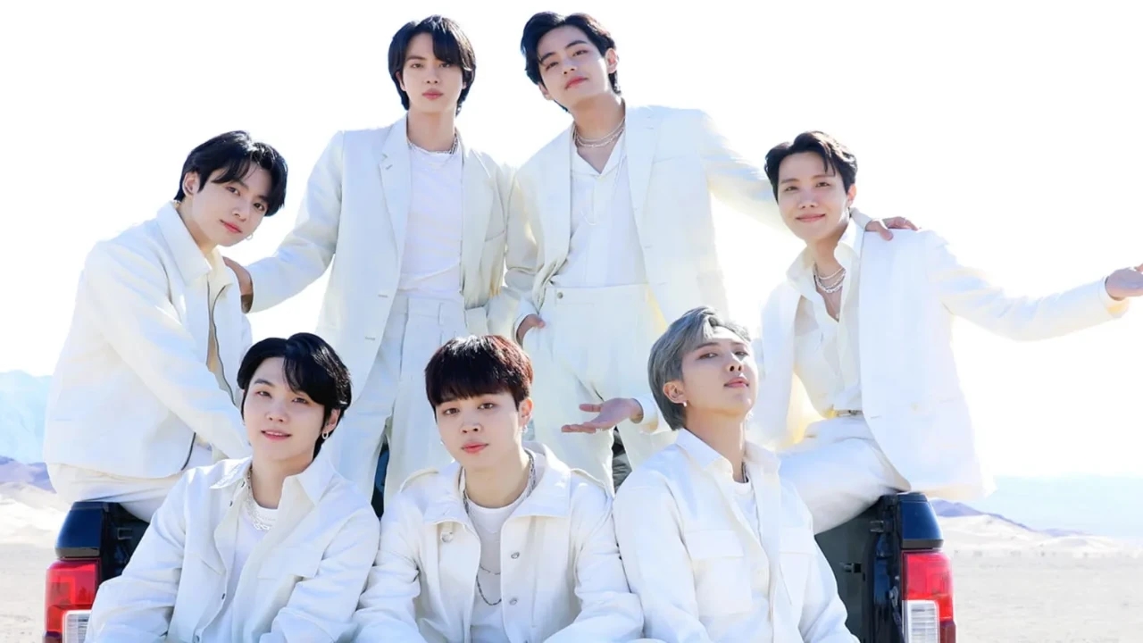 BTS is more popular than Taylor Swift, Bruno Mars? Group becomes only K-pop act to land on Apple Music's Top 500 of the Decade