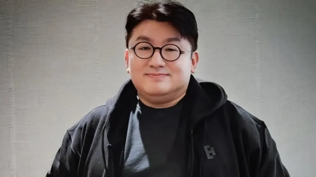 BTS agency chairman Bang Si Hyuk faces indictment over alleged 400 billion KRW stock fraud, HYBE reacts