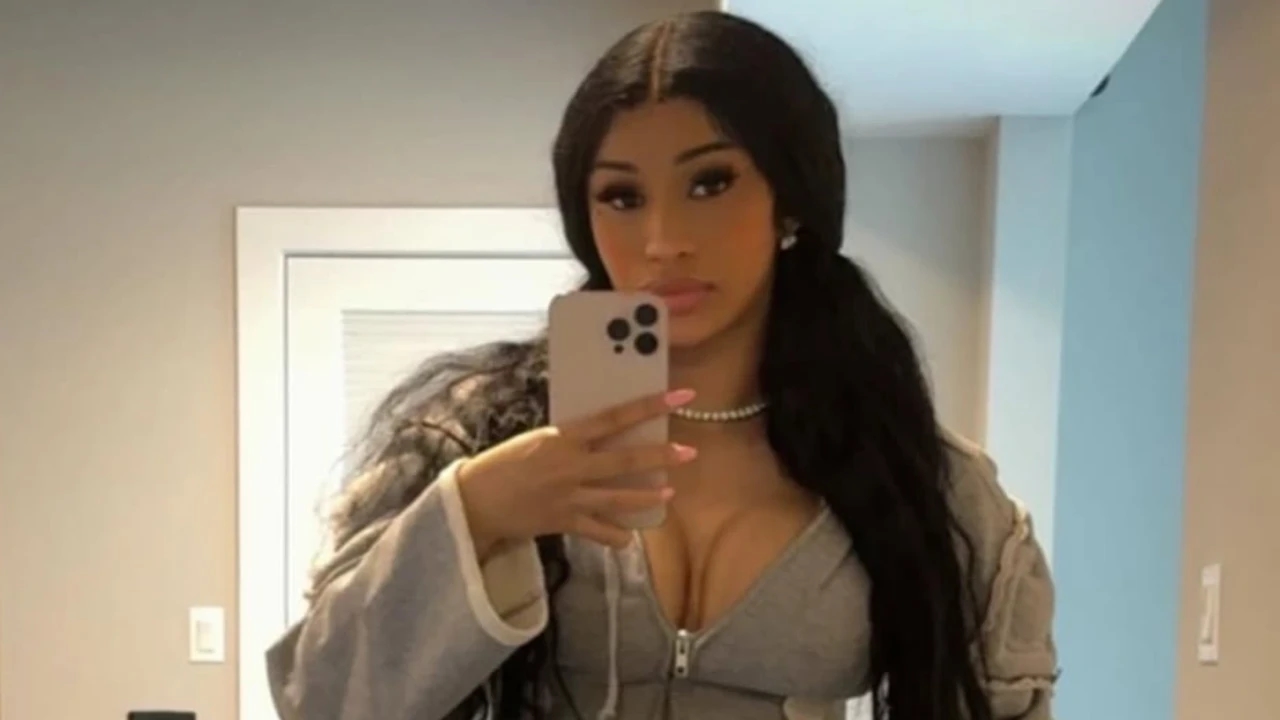 Has Cardi B Broken Up with Stefon Diggs? Singer DELETES All Traces of Boyfriend Amid Offset Drama