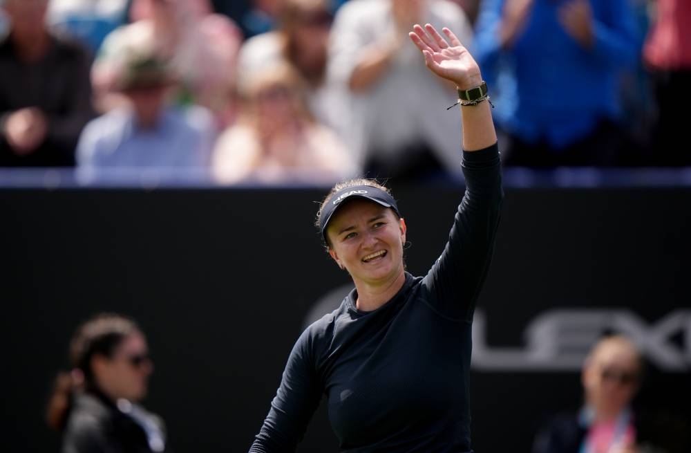 Emma out of Eastbourne despite fightback, Krejcikova stutters on