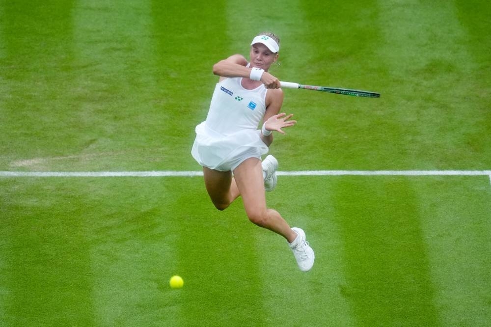 Yastremska shocks Gauff; Pegula sent packing by Cocciaretto
