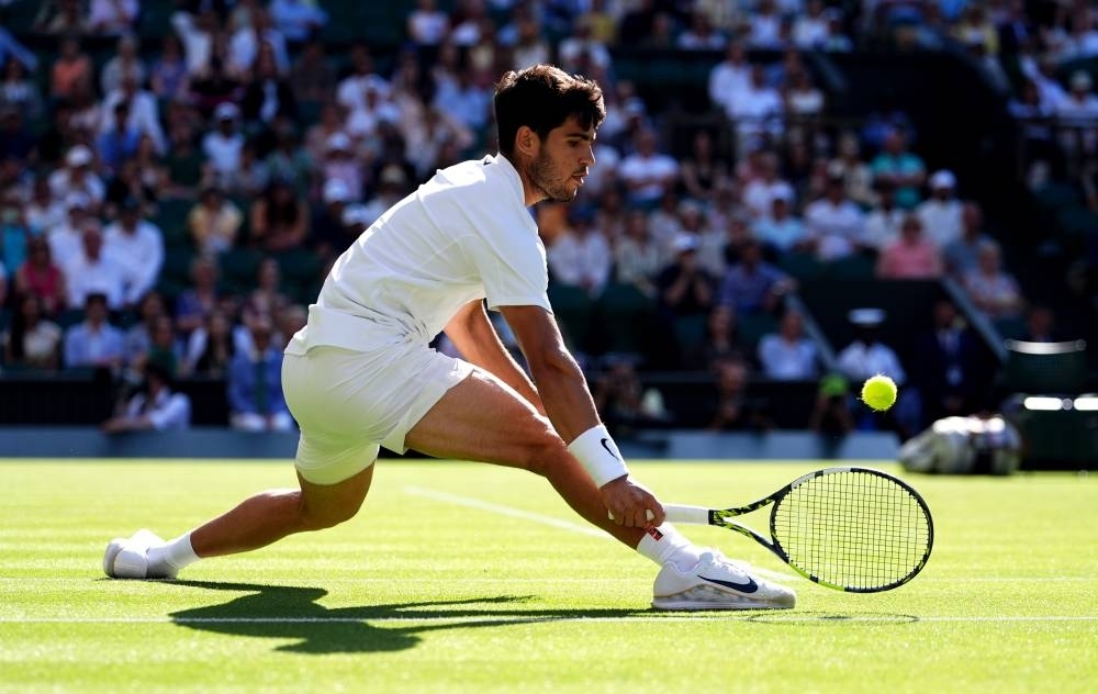 Alcaraz sweeps aside last British hope Norrie