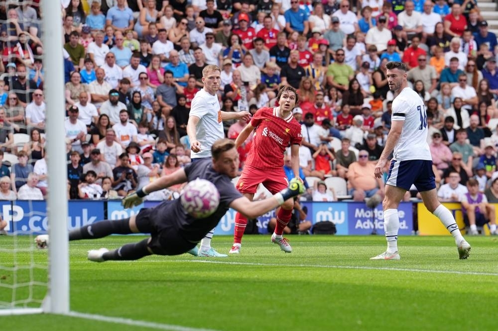 Liverpool pay emotional tribute to Diogo Jota at Preston friendly