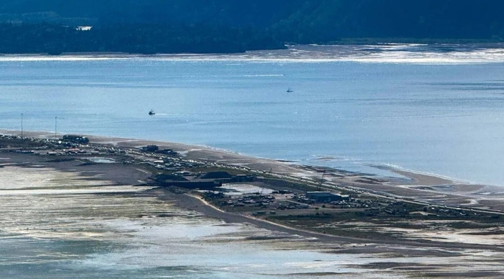 Tsunami threat lifted in Russia's Kamchatka after powerful quake