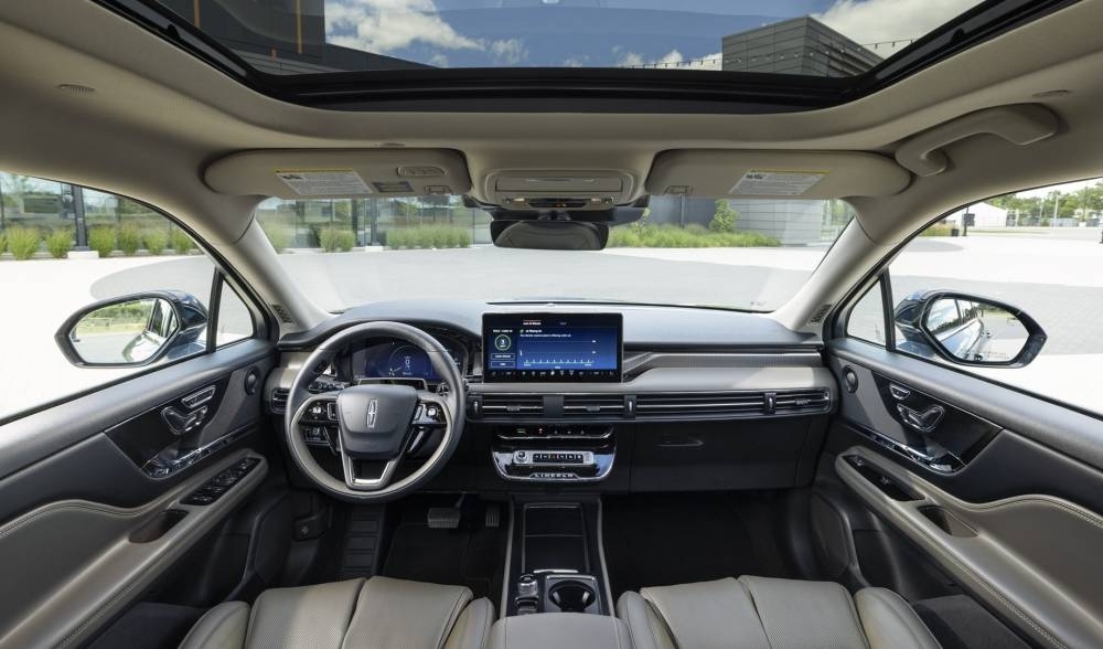 Lincoln Corsair: Your personalised stylish small SUV