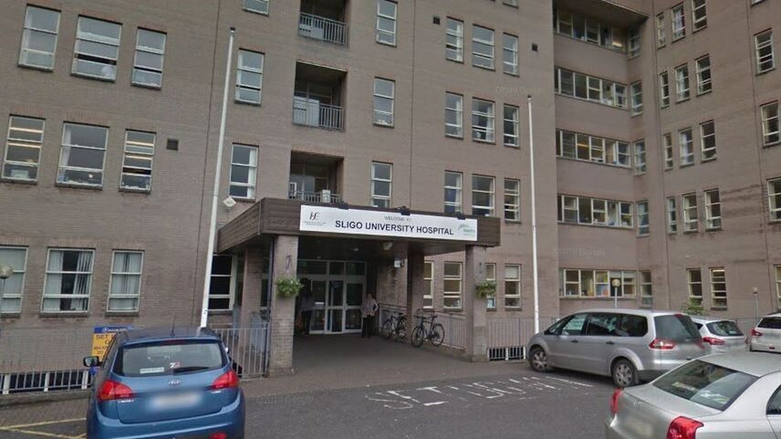 Minister for Health backs opening of two new surgical hubs in north west