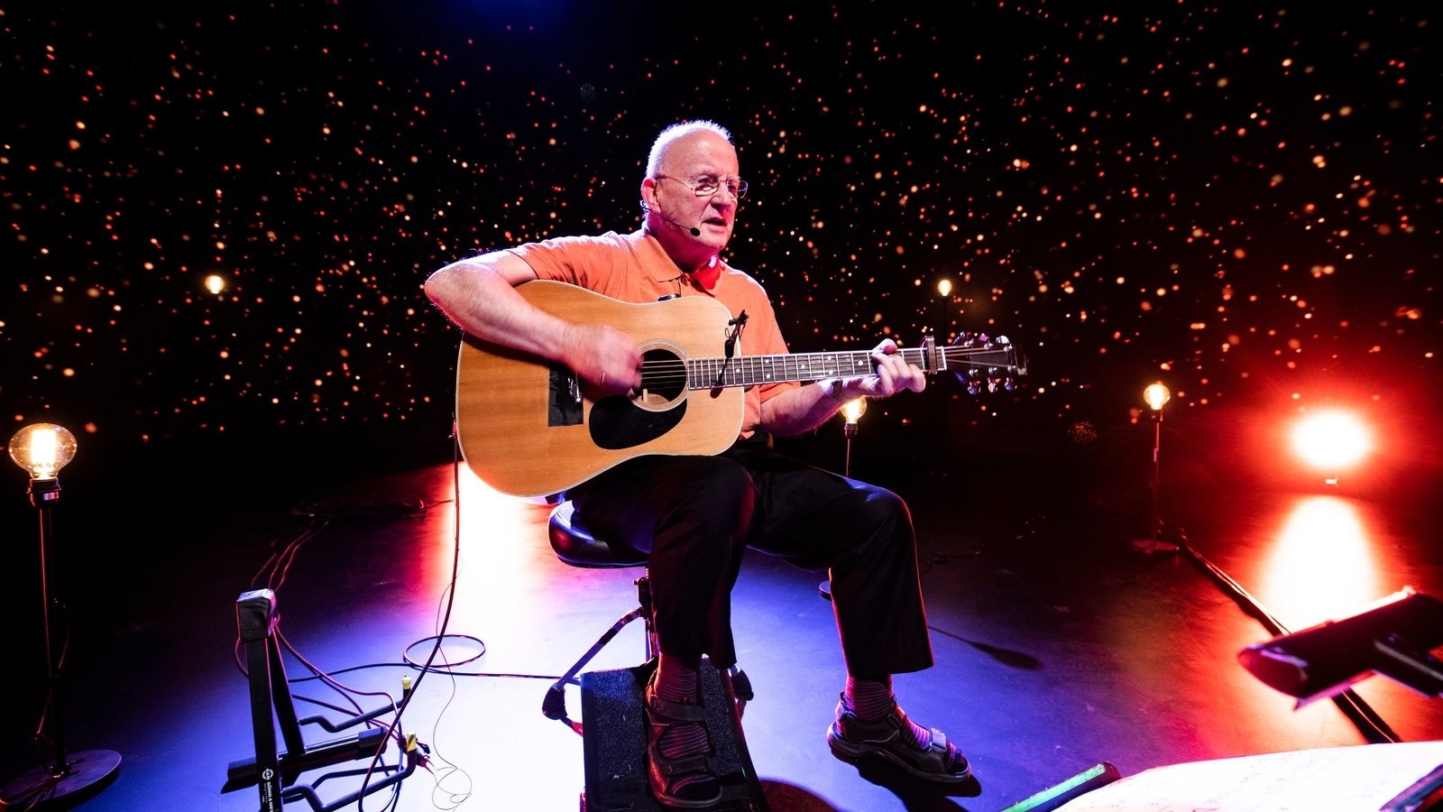 Christy Moore unveils spoken word tribute to President Michael D Higgins