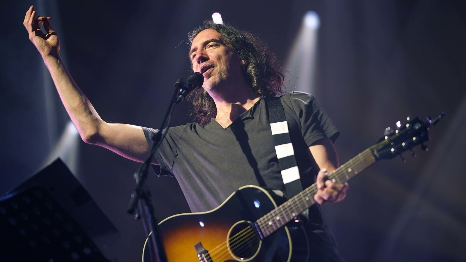 Snow Patrol frontman to perform home city gig with a difference