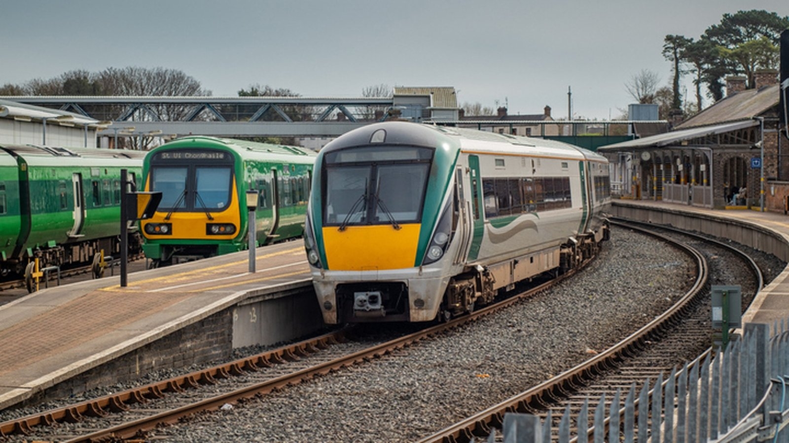 Lack of catering services on Irish trains 'unacceptable', Seanad told