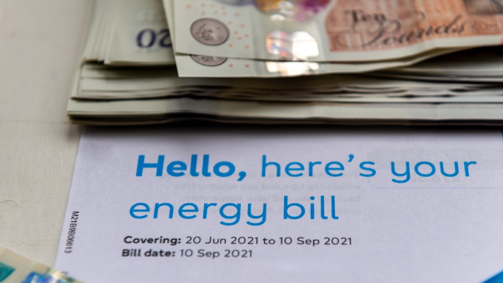 UK energy bills to fall as price cap dips by 7%