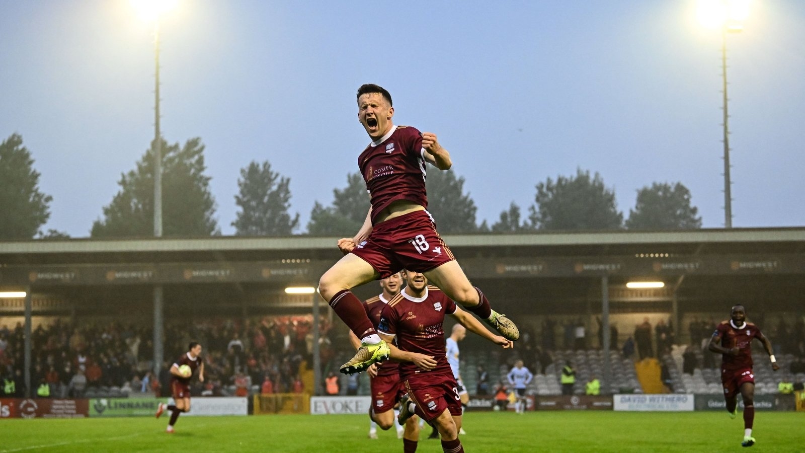 Bobby Burns nets late equaliser as Galway United and Shelbourne finish level