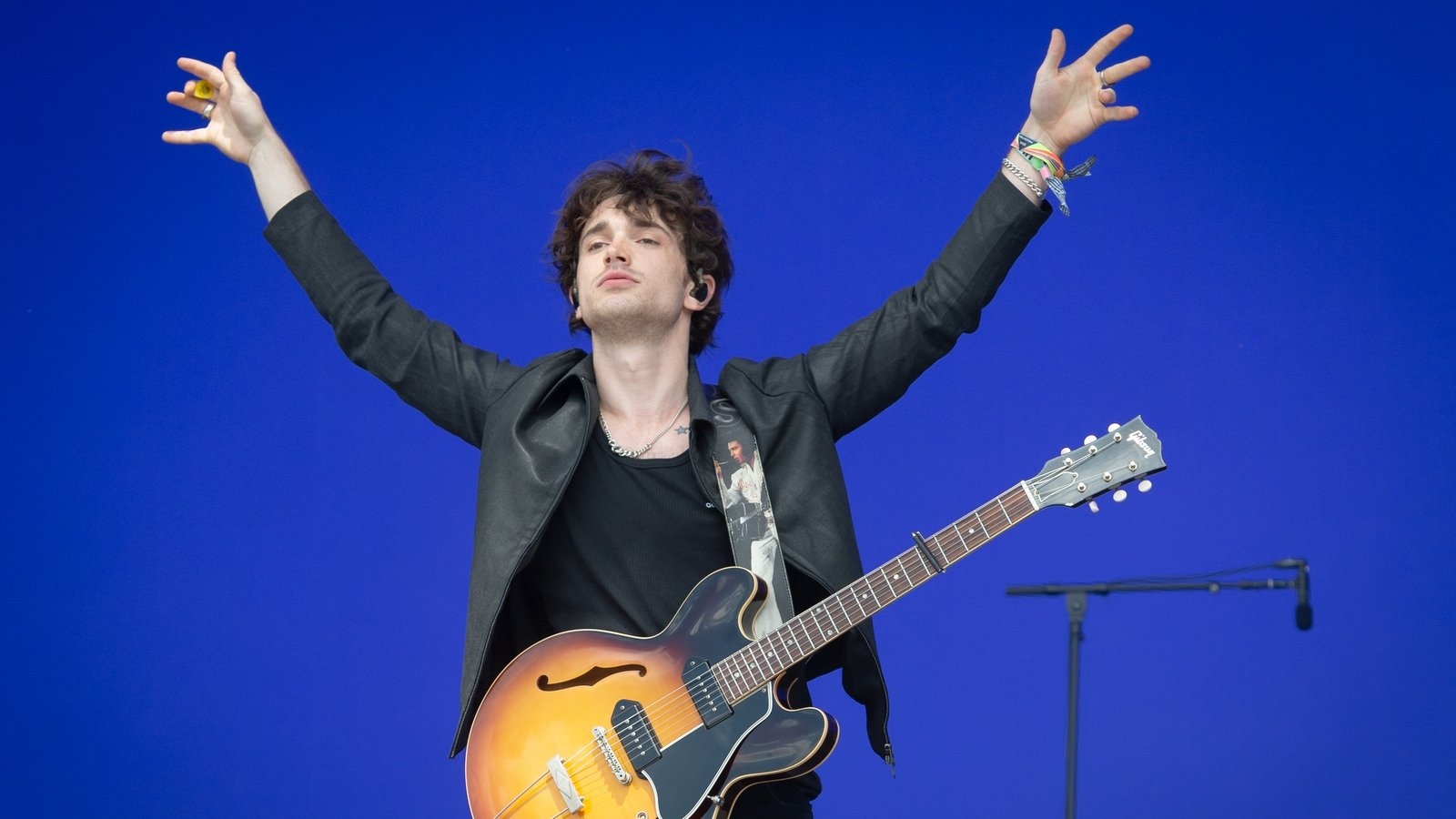 Irish acts fly the flag at Glastonbury