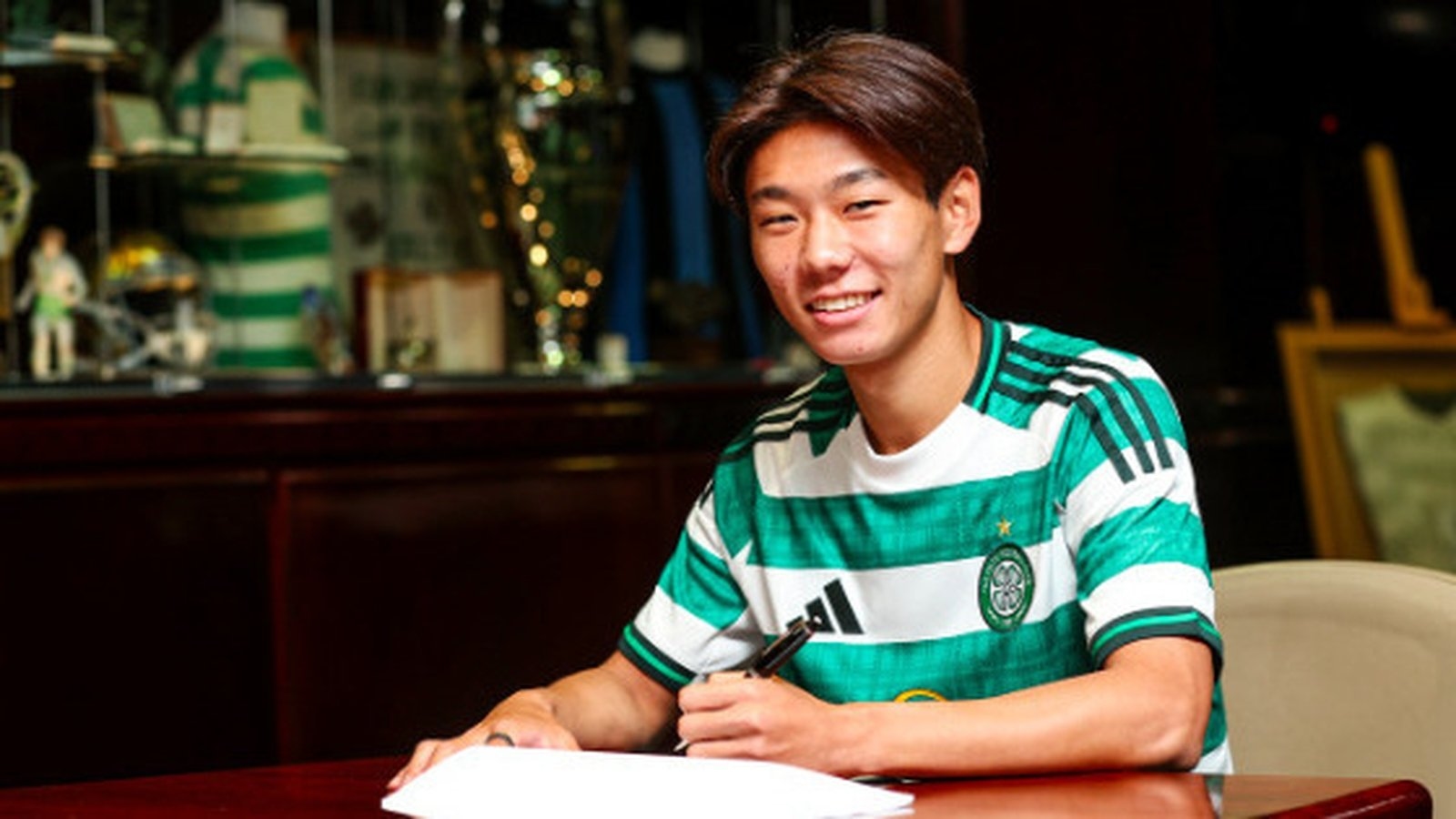 Transfers: Celtic sign Japanese defender Hayato Inamura, Kyle Walker set for Burnley