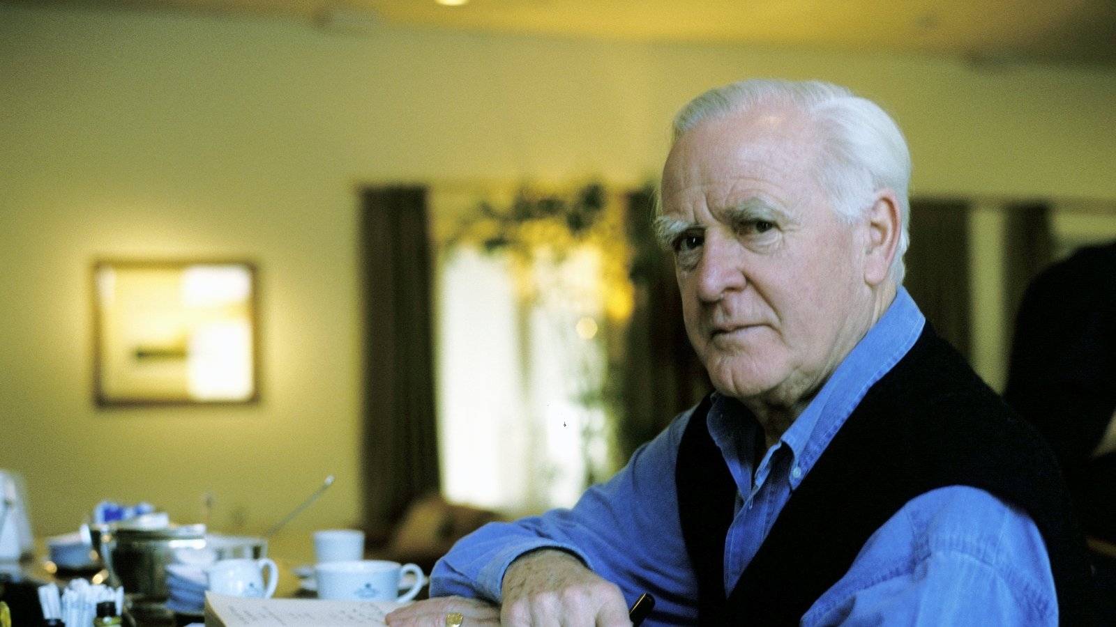 John Le Carré archive to go on display, including letter from Alec Guinness