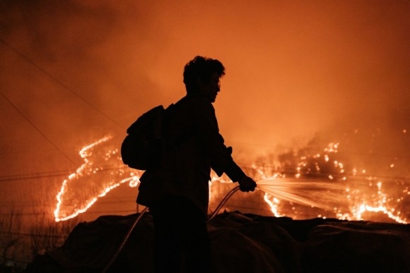 S Korean Authorities: 18 Dead in Forest Fires