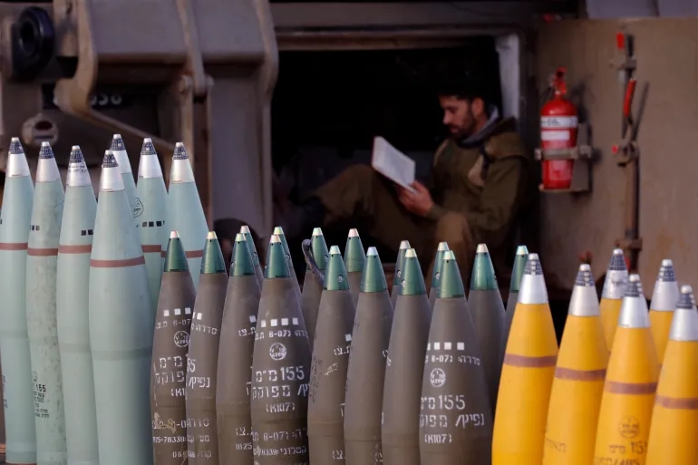 Media Reports: British Company sent 1,000 ammunition containers to "Israel" during aggression on Gaza