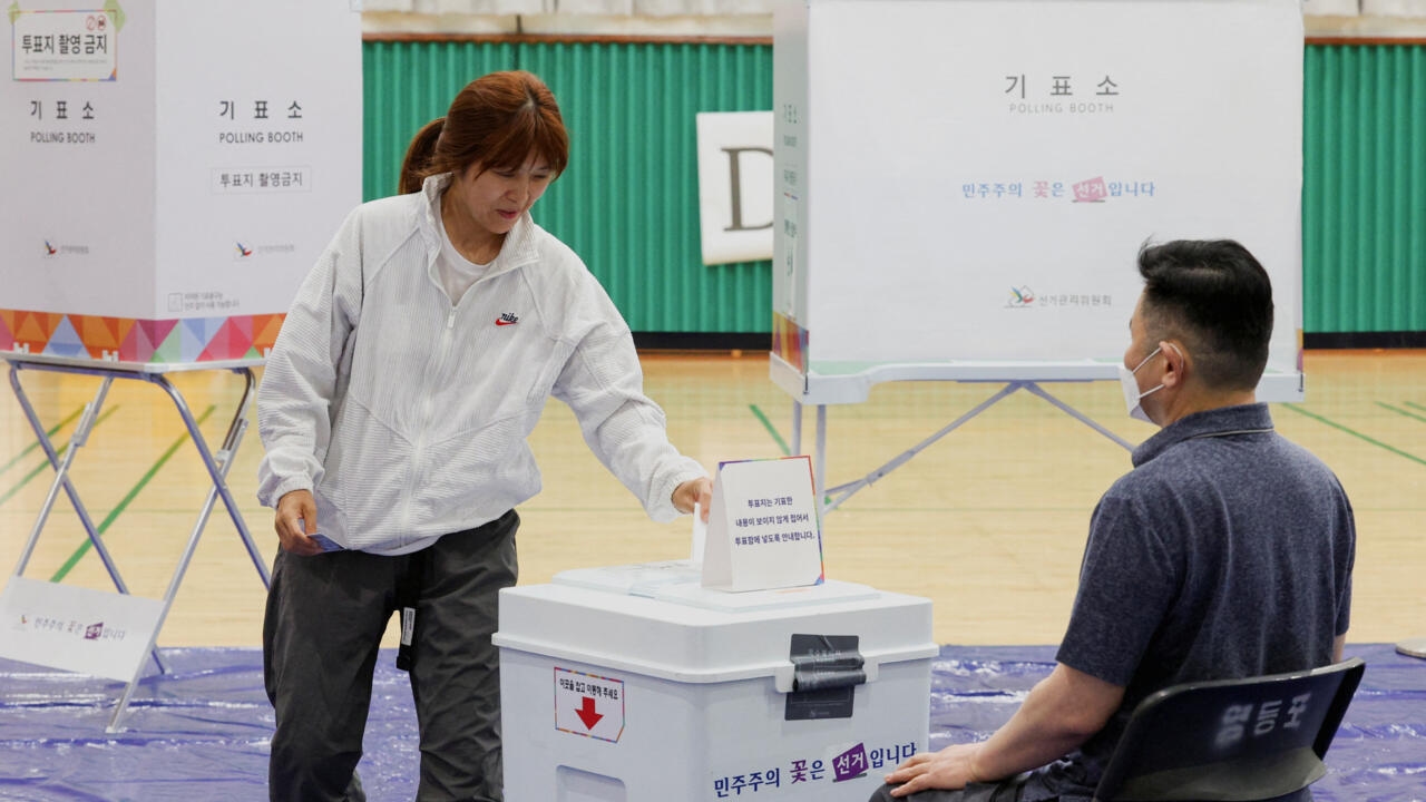S Korea: Voting for New President After Martial Law Unrest