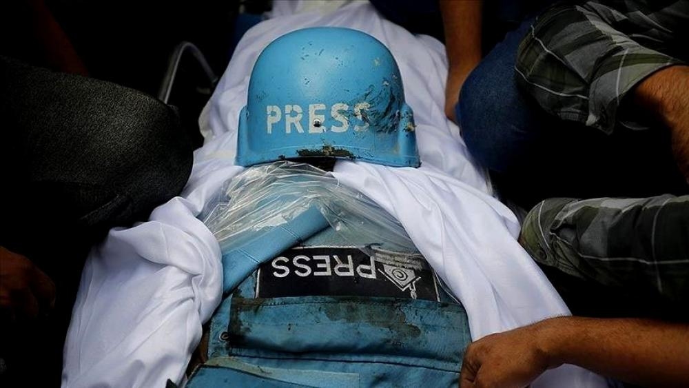 Palestinian Journalists Syndicate: Number of martyred journalists rises to (212)