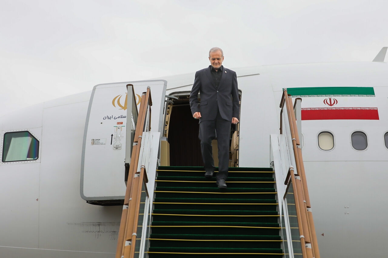 Iranian President Arrives in Azerbaijan to Attend 17th ECO Summit