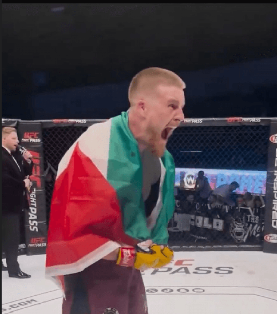 Irish Fighter Defeats 'Israeli' Opponent and Raises Palestinian Flag